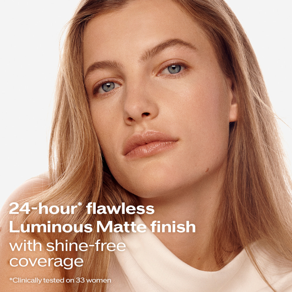 24-hour* flawless Luminous Matte finish with shine-free coverage *Clinically tested on 33 women